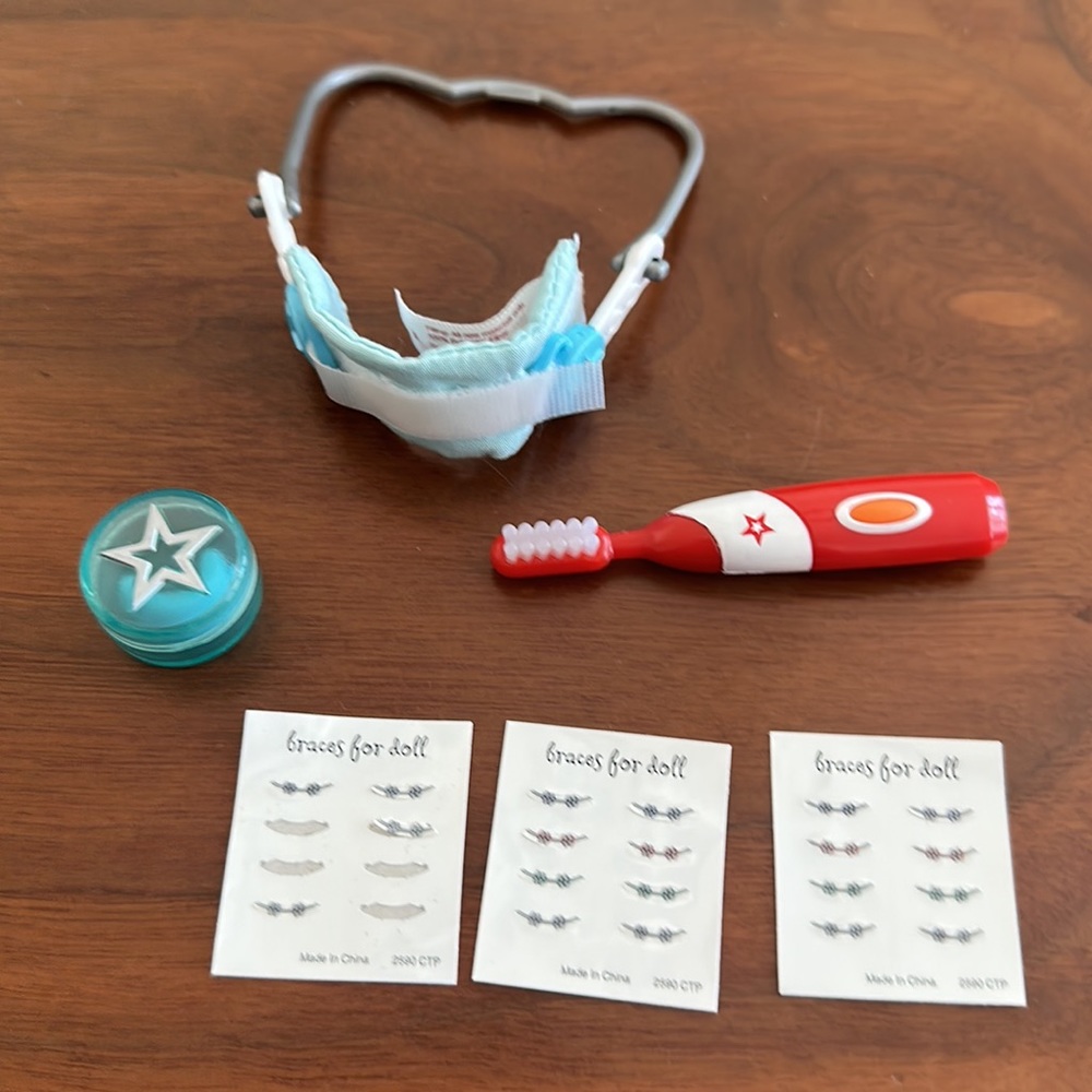 American Girl Healthy Smiles Set